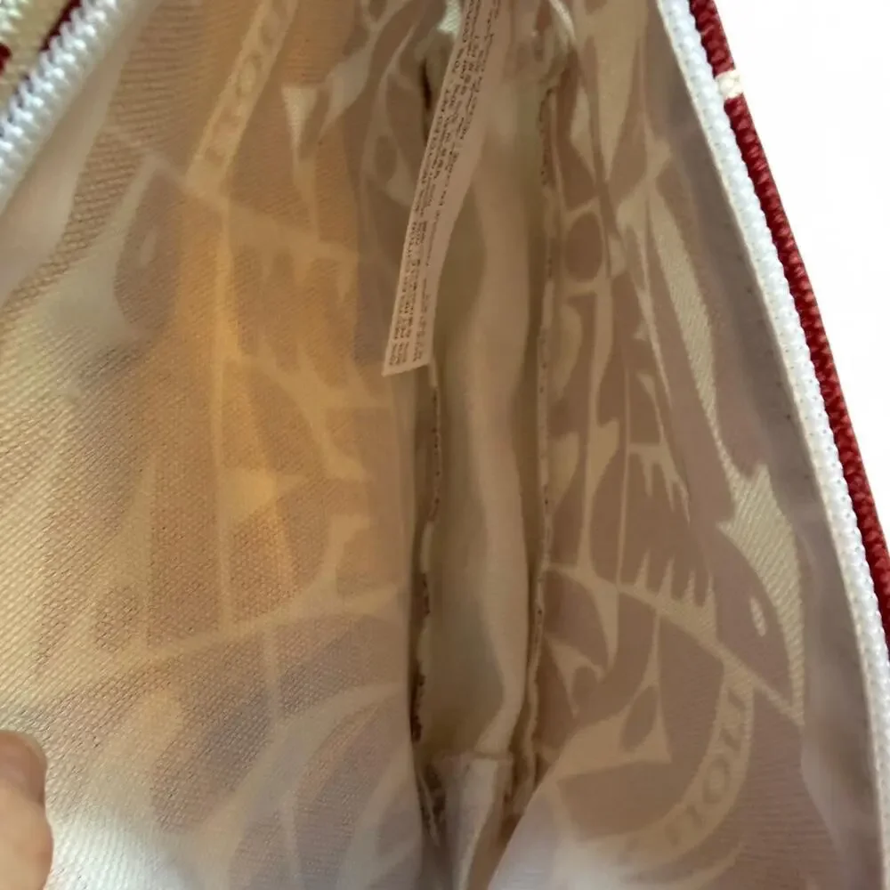 Red and white vuori cosmetic - Picture 2 of 2